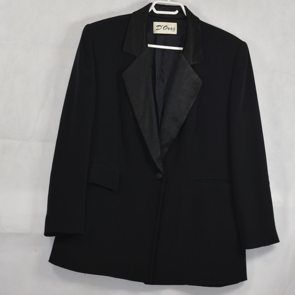 Tuxedo Style Blazer SZ 8 by D'Oraz - Picture 2 of 7